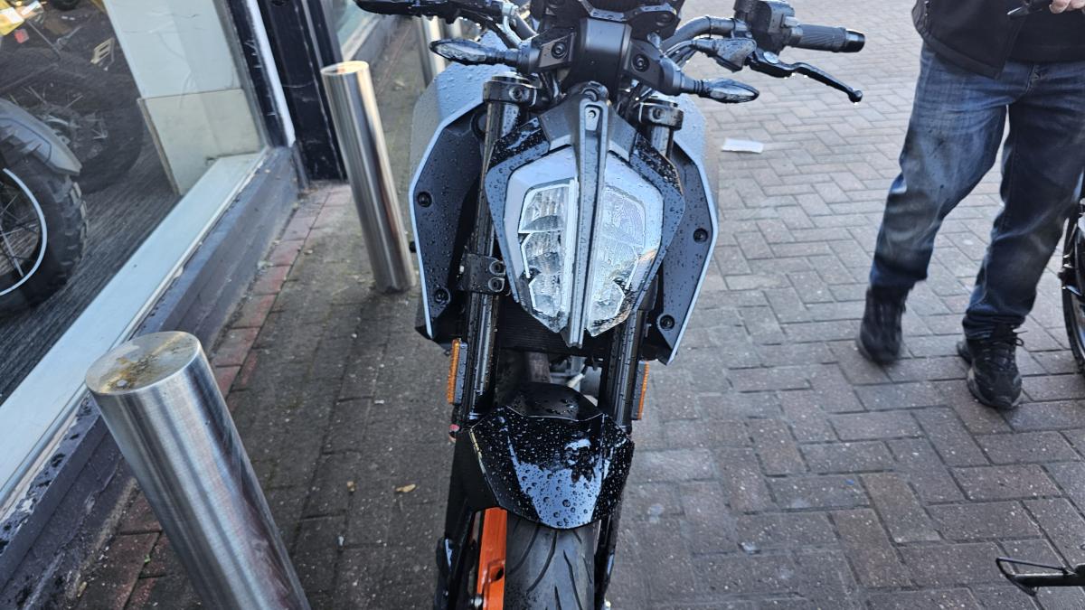 
								KTM 390 DUKE 21 full									