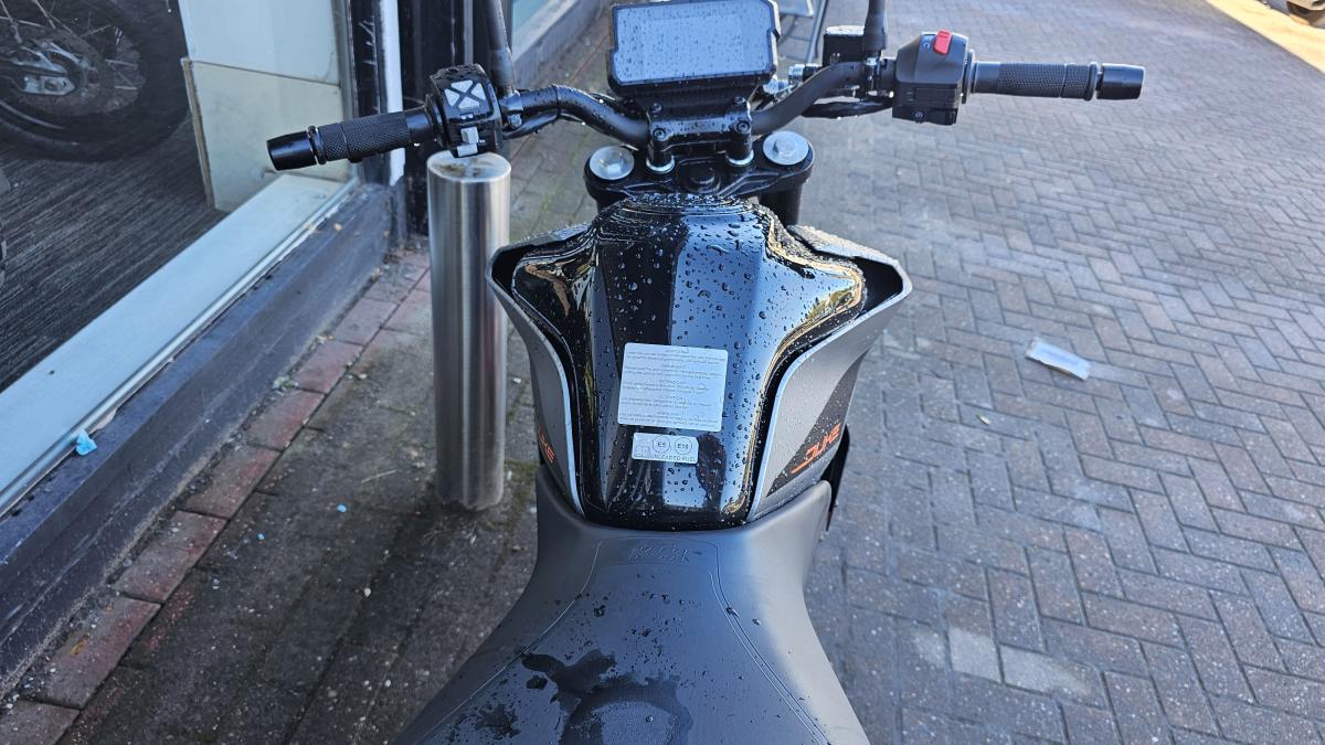 
								KTM 390 DUKE 21 full									