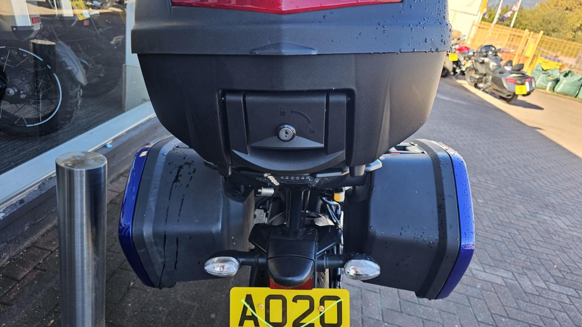 
								YAMAHA TRACER 900 GT full									