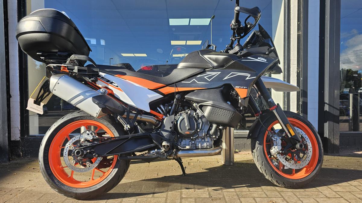 KTM 890 SMT 23