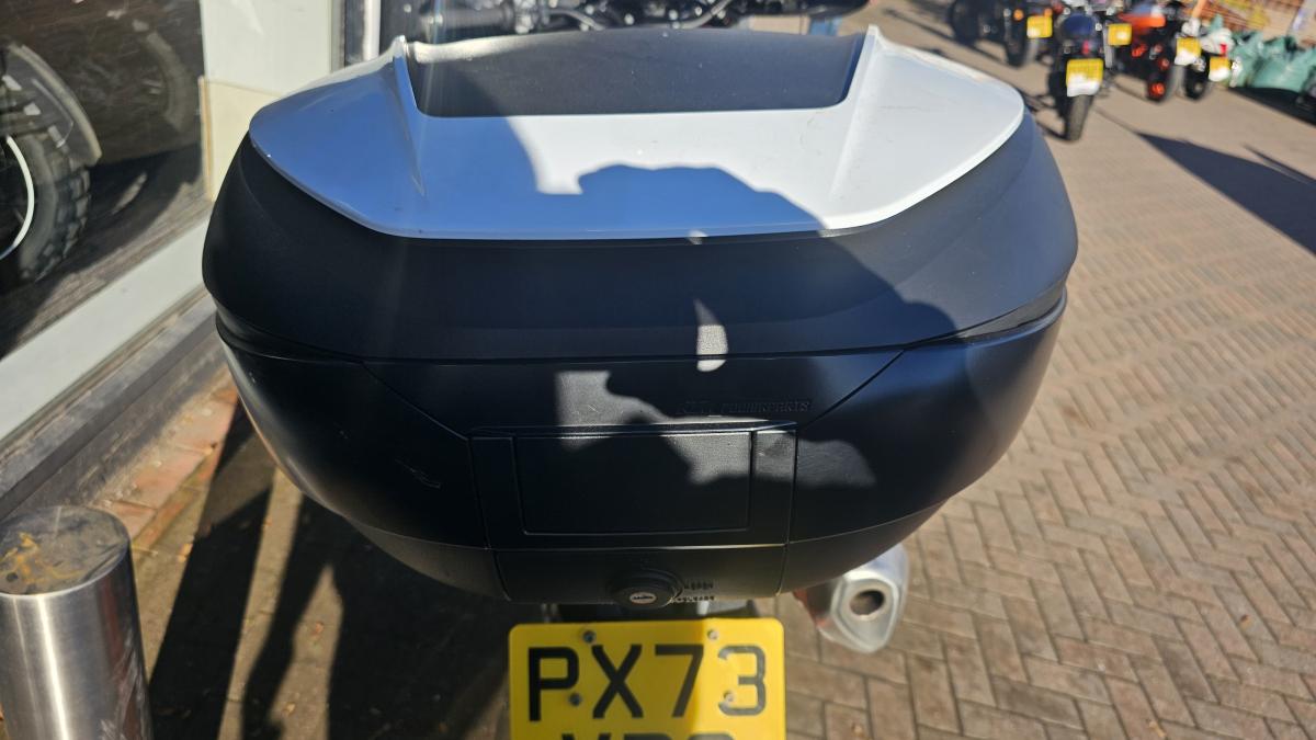 
								KTM 890 SMT 23 full									